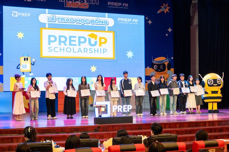 le-trao-hoc-bong-prepup-scholarship-tro-thanh-diem-nhan-tai-prep-ai-language-fair-2025